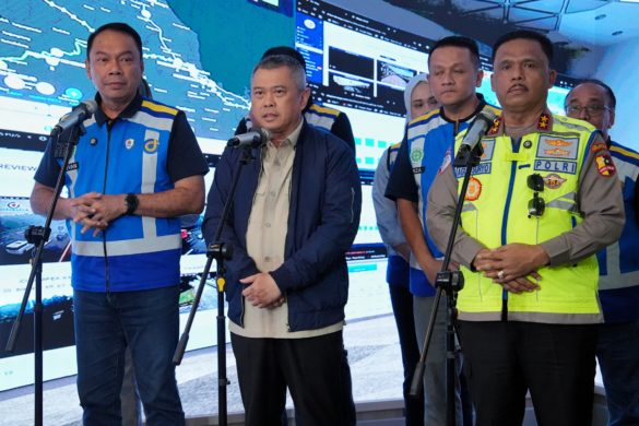 Menteri Perhubungan (Menhub) Dudy Purwagandhi bersama Kakorlantas Polri. (Foto/Istimewa)