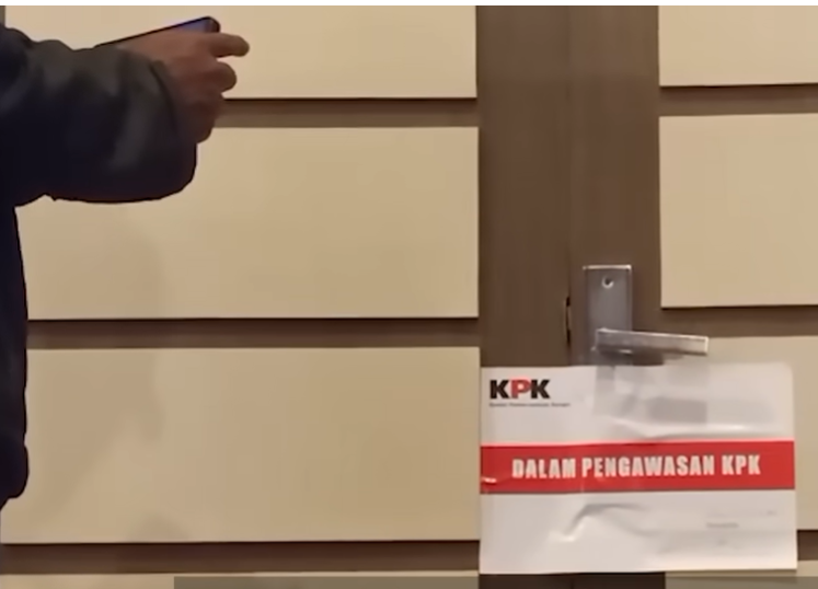 Salah satu ruangan di Pemkab Pekalongan disegel KPK. (Foto/Istimewa)