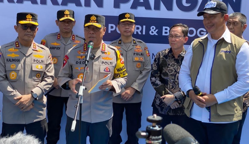 Wakapolri Komjen Pol Dedi Prasetyo (tengah) (Beritanasional/Bachtiar)
