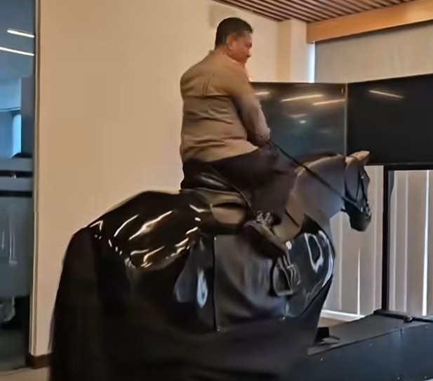 Polri Miliki Simulator Berkuda Pertama di Indonesia. (Foto/istimewa)