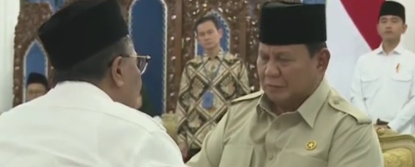 Presiden Prabowo Subianto tunaikan zakat fitrah dan zakat mal. (BeritaNasional/tangkapan layar)