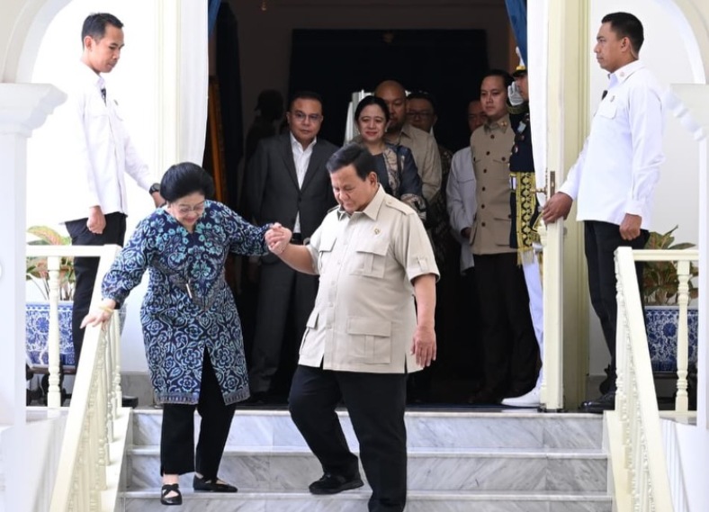 Didampingi Puan Maharani, Didit Hediprasetyo, serta Sufmi Dasco, Megawati temui Prabowo di Istana Negara. (Foto/IG: Prabowo)