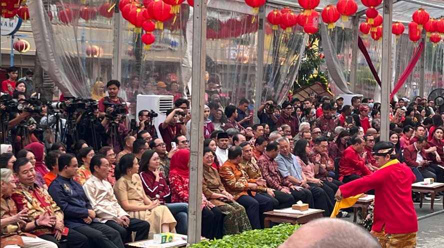 Gubernur DKI Jakarta Pramono Anung dan sejumlah pejabat juga pengusaha hadiri perayaan Cap Go Meh di Jakbar (Beritanasional/Lydia)