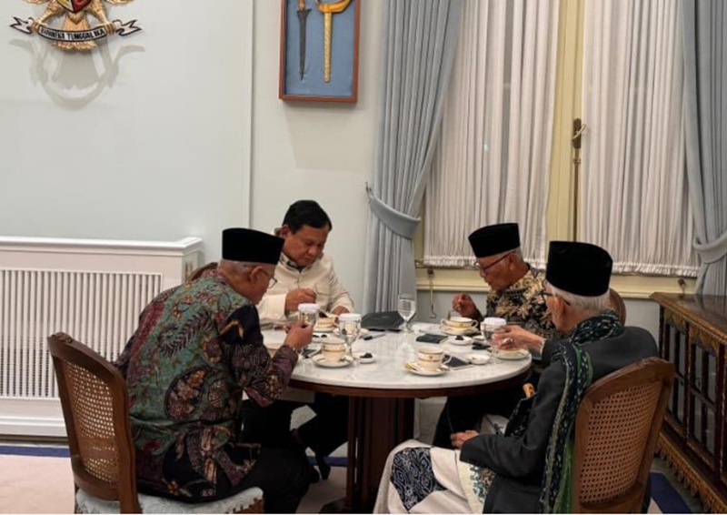 Presiden Prabowo bukber dengan tokoh Islam (Foto/Setpres)