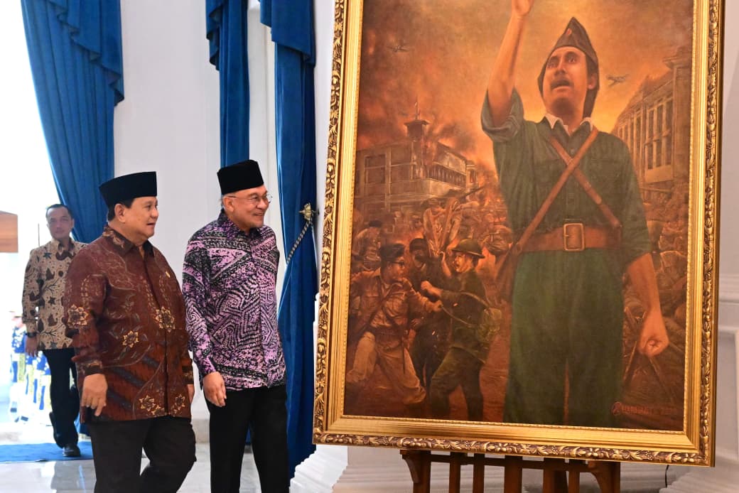 Presiden Prabowo sambut hangat perdana Menteri Malaysia Anwar Ibrahim di Istana Merdeka. (Foto/doc. Sekretariat Presiden)