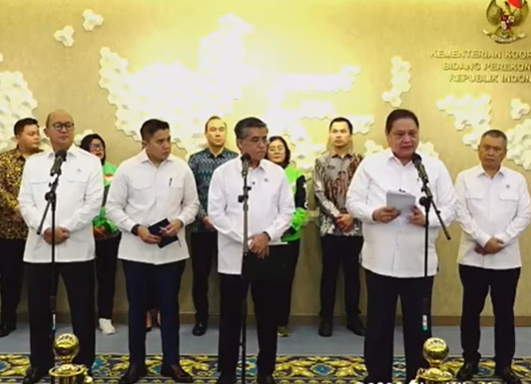 Pengumuman THR bagi pekerja serta Bonus Hari Raya (BHR) untuk pengemudi ojol di Kemenko Perekonomian, Selasa (3/3/2026). (BeritaNasional/Kemenko Perekonomian)