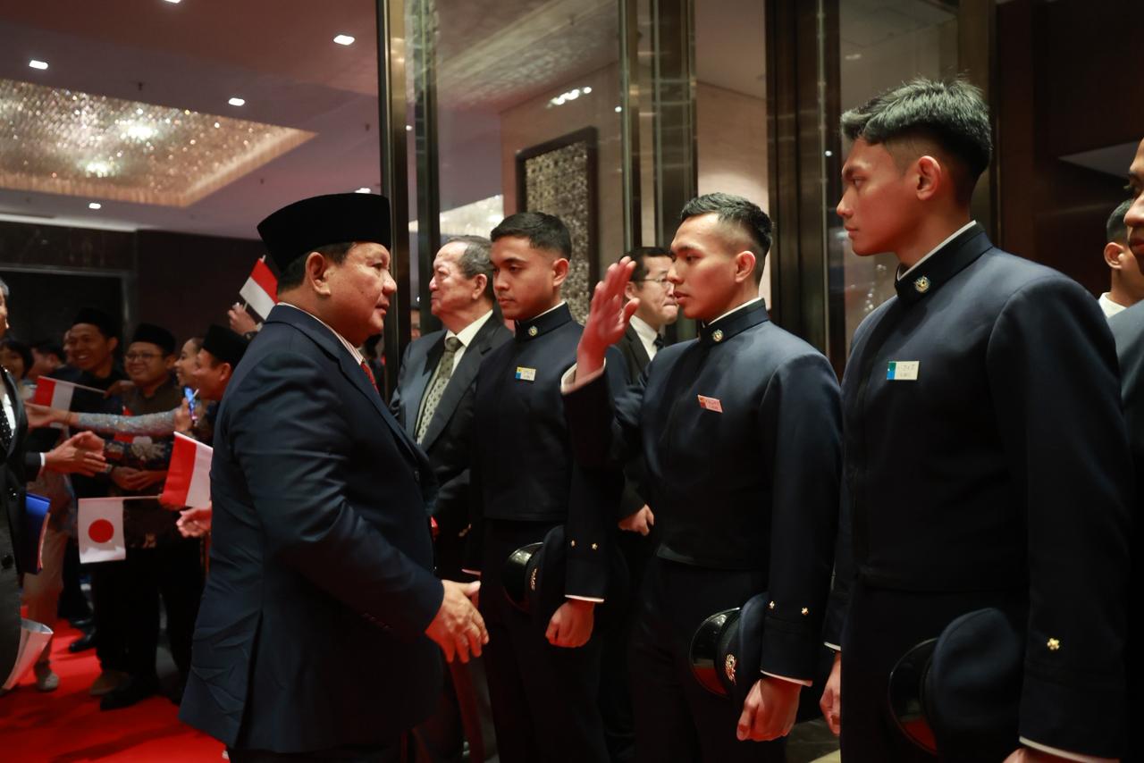 Presiden Prabowo Subianto (kiri). (Foto/BPMI)