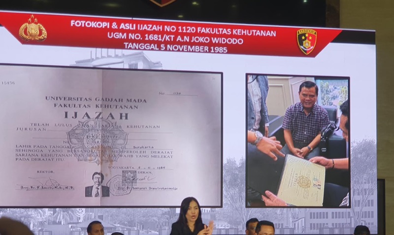 Kasus ijazah palsu Jokowi (Beritanasional/Bachtiar)