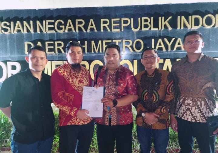 Sopir Taksi Online Resmi Laporkan TikToker ke Polres Depok. (Foto/istimewa)