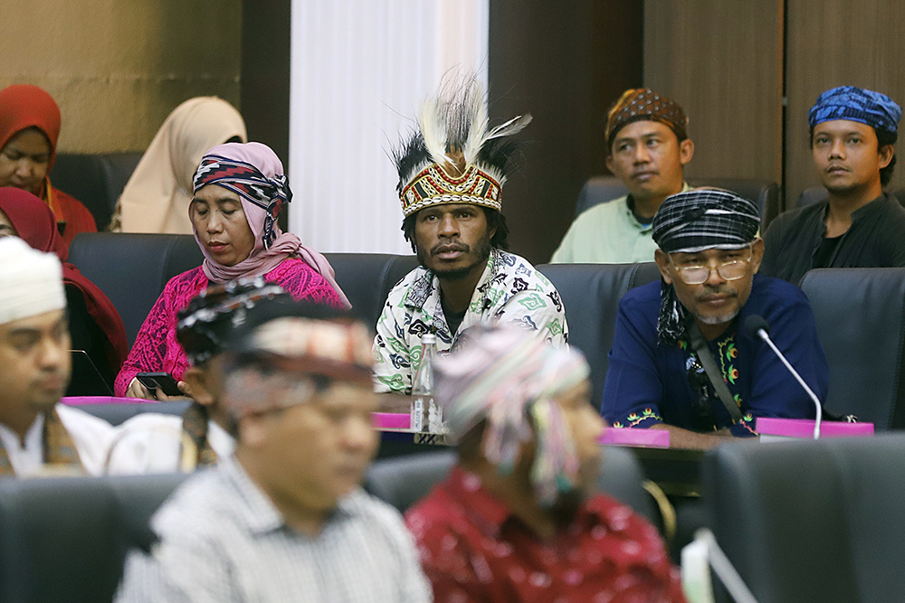 Rapat dengar pendapat masyarakat adat bersama Baleg. (BeritaNasional/Elvis Sendouw)