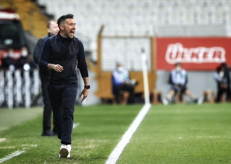 Francesco Farioli pelatih FC Porto. (Foto/X: Farioli)