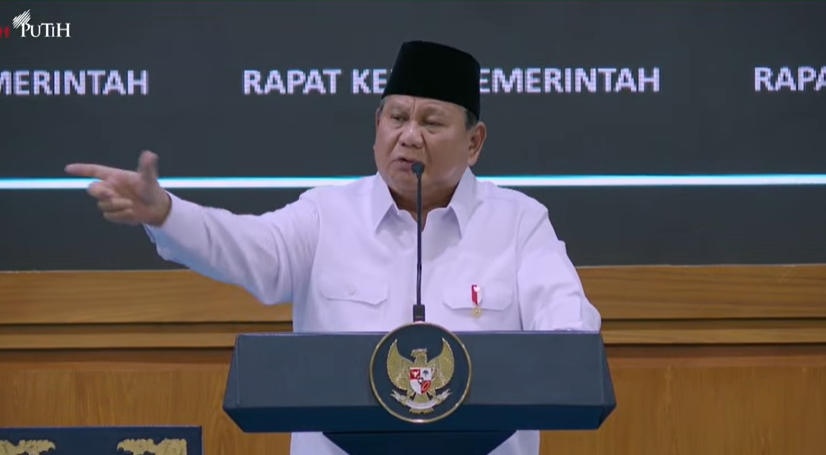 Presiden Prabowo Subianto dalam Raker Pemerintah Anggota Kabinet Merah Putih di Istana Negara, Jakarta, Rabu (8/4/2026). (BeritaNasional/YT Setpres)
