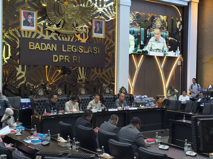 Suasana rapat pengambilan keputusan tingkat pertama RUU PPRT  di Kompleks Parlemen, Senayan, Jakarta, Senin (20/4/2026). (BeritaNasional/Ahda)