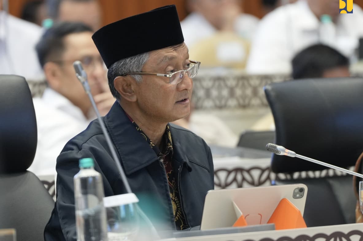 Menteri PU Dody Hanggodo rapat bersama DPR. (BeritaNasional/dok KemenPU)