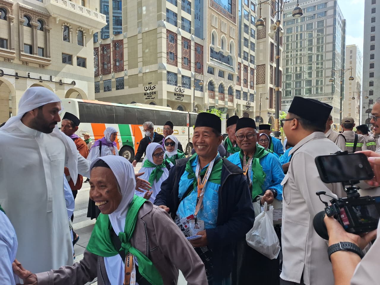Jemaah Haji Indonesia Tiba di Madinah. (Foto/Kemenhaj)