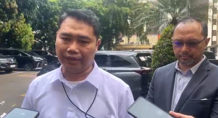 Deputi Penindakan dan Eksekusi Asep Guntur Rahayu dan Direktur Penyelidikan Tessa Mahardhika Sugiarto. (BeritaNasional/Bachtiarudin)