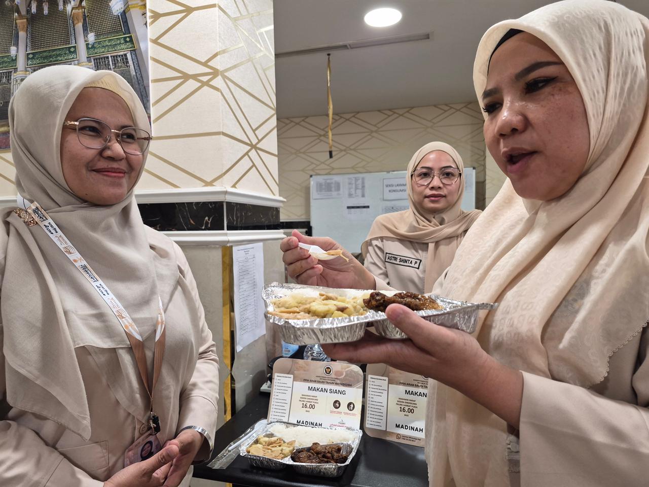 Layanan Konsumsi Jemaah Haji Indonesia di Madinah Terstruktur. (Foto/Kemenhaj).