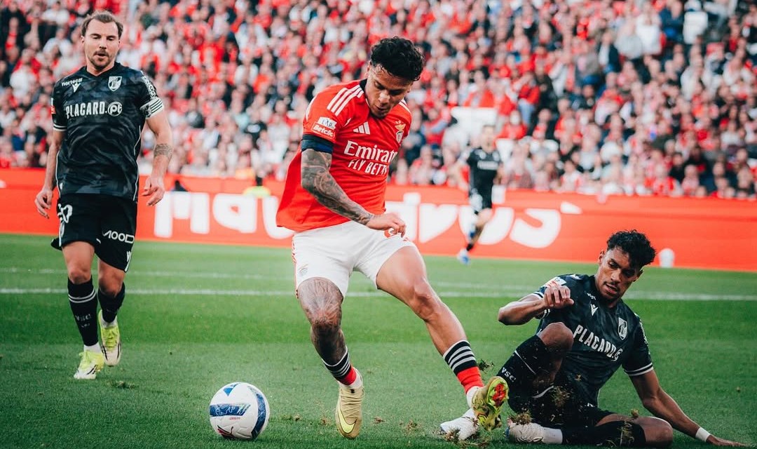 Penggawa Benfica Richard Rios (Jersey merah). (Foto/Instagram)