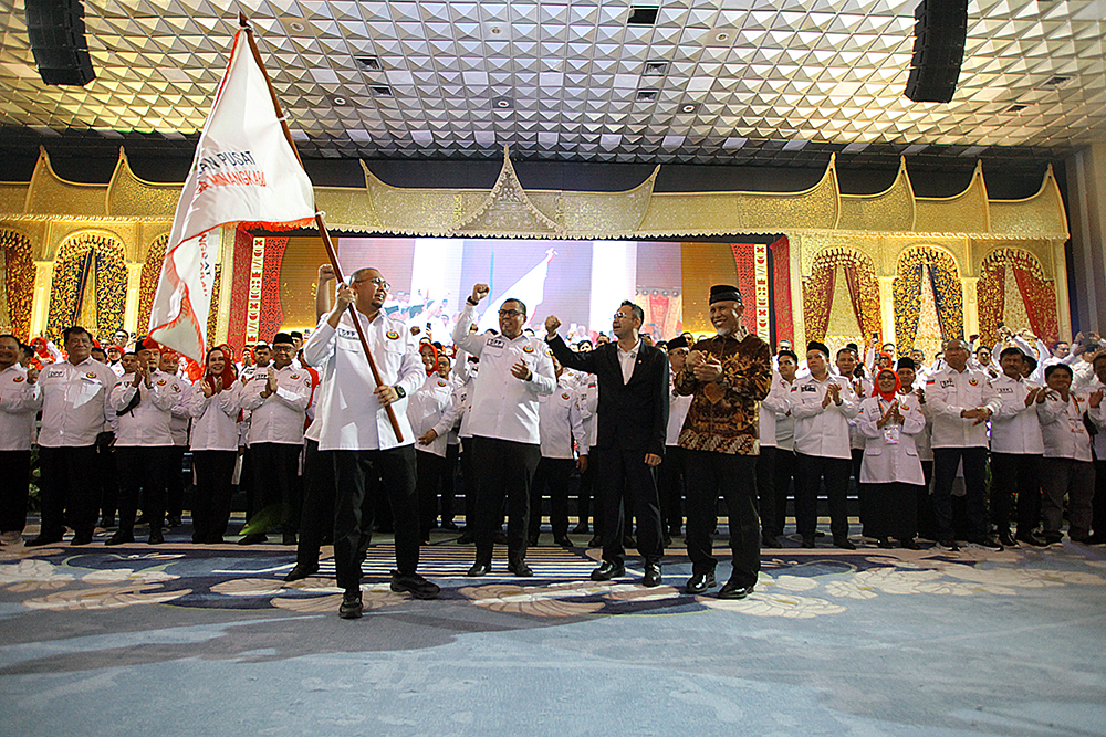 Pengukuhan Pengurus Dewan Pimpinan Pusat Ikatan Keluarga Minang (DPP IKM) periode 2025–2030, di Gedung Nusantara IV, Kompleks Parlemen, Senayan, Jakarta, Sabtu (11/4/2026). (BeritaNasional/Elvis Sendouw)