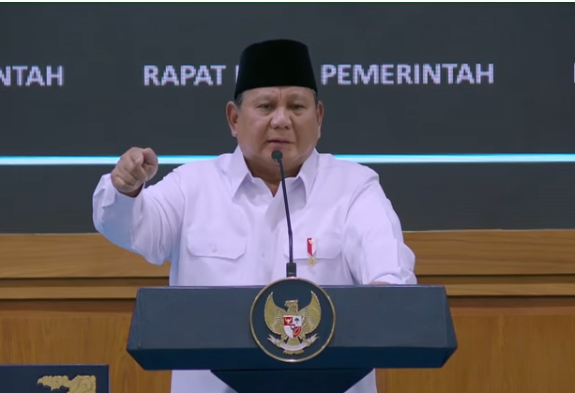 Presiden Prabowo Subianto dalam Raker Pemerintah Anggota Kabinet Merah Putih di Istana Negara, Jakarta, Rabu (8/4/2026). (BeritaNasional/YT Setpres)