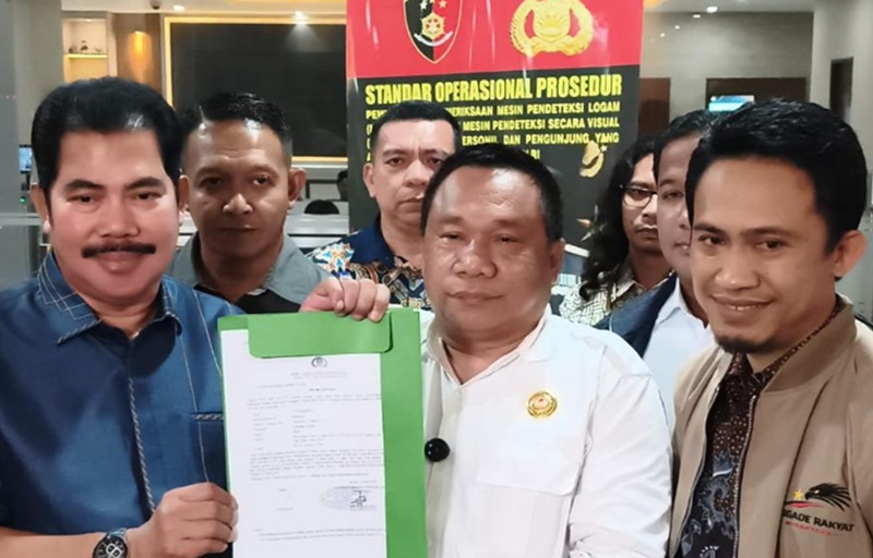 Relawan 08 Akhirnya Laporkan Saiful Mujani dan Islah Bahrawi (Foto/Istimewa)