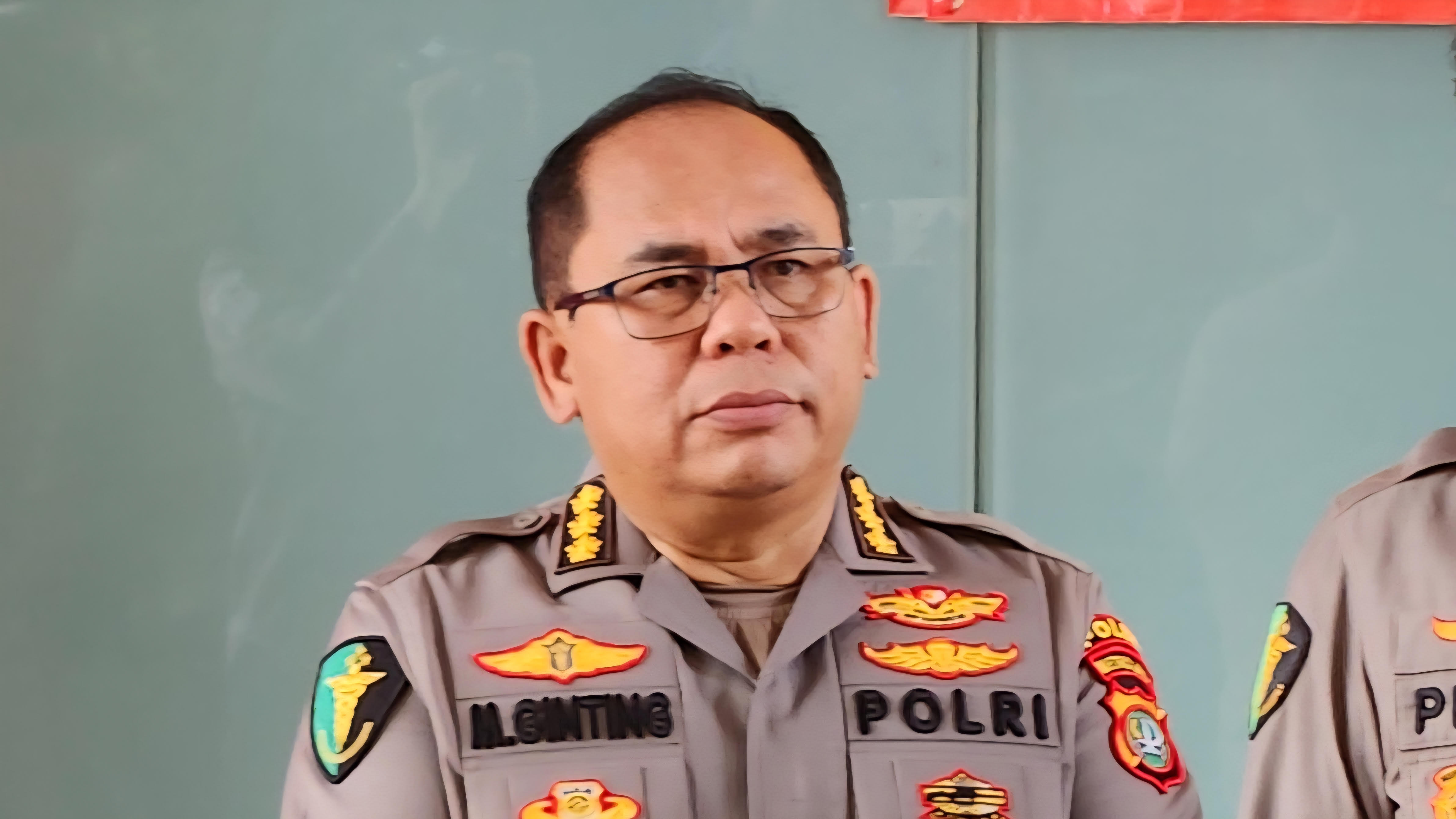 Kabid Dokkes Polda Metro Jaya Kombes Pol Martinus Ginting saat memberikan keterangan. (BeritaNasional/Panji)