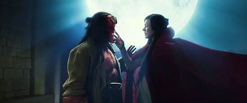 Hellboy dan Nimue dalam Hellboy (2019). (BeritaNasional/Lionsgate)