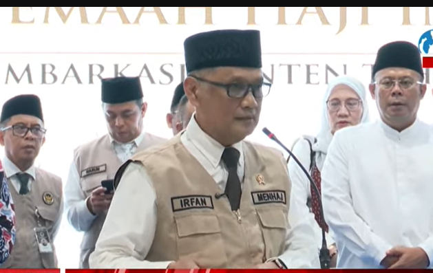 Menteri Haji dan Umrah Mochamad Irfan Yusuf  dalam pelepasan kloter pertama haji 2026, Rabu (22/4/2026). (BeritaNasional/YT BeritaNasional)
