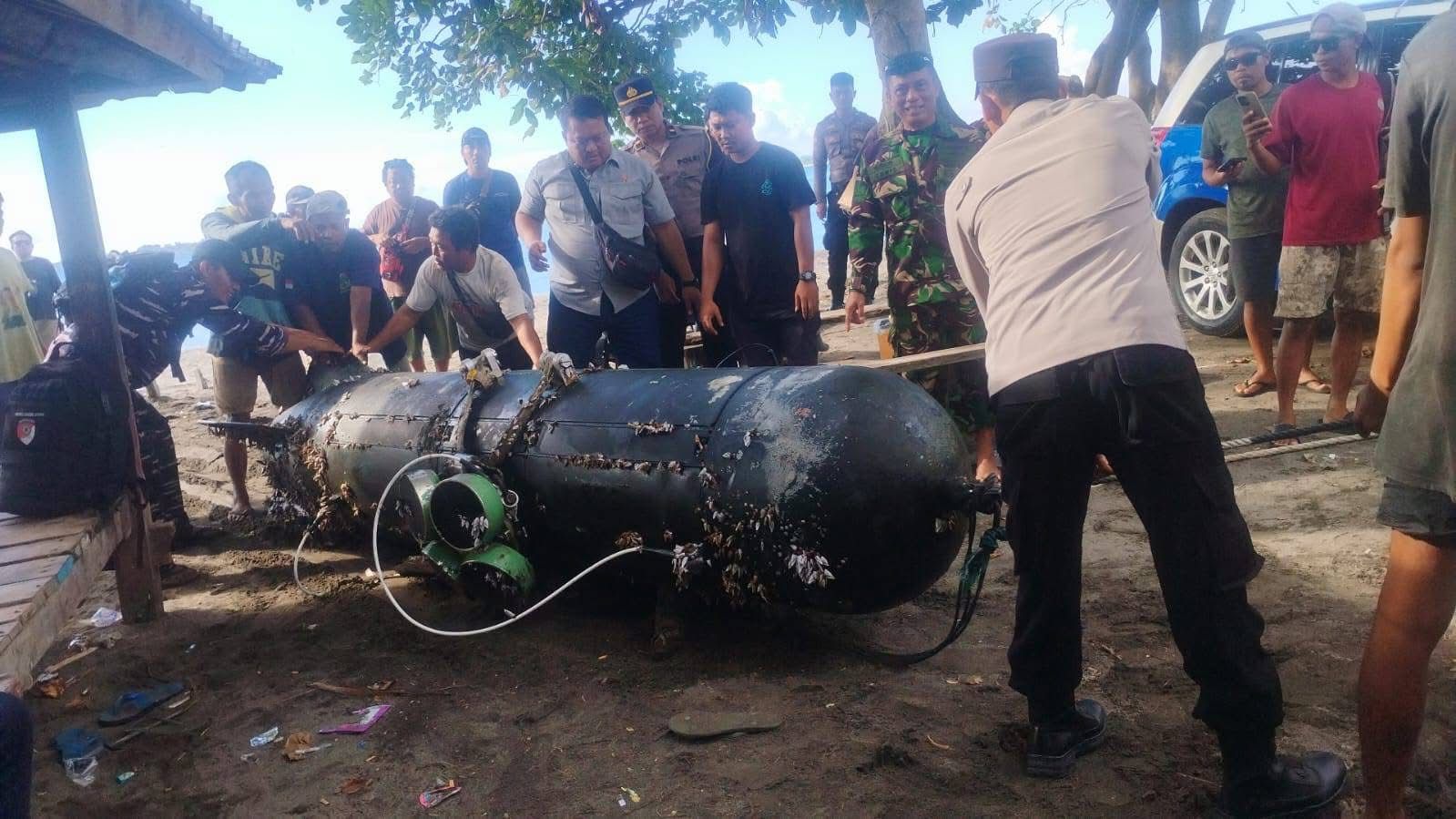 TNI AL masih identifikasi benda asing mirip torpedo di Laut Gili Trawangan Lombok. (Foto/Istimewa)