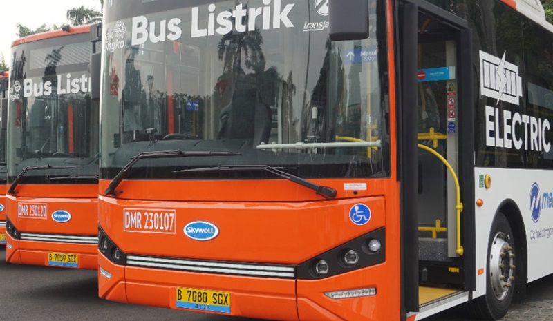 Salah satu transportasi massal bus Transjakarta menggunakan listrik (Foto/TJ)