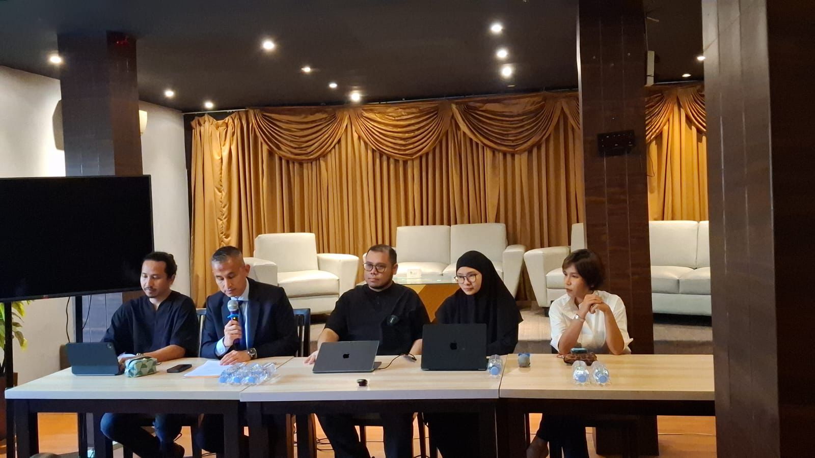 Tim kuasa hukum Ibrahim Arief gelar jumpa pers di Jakarta Pusat. (BeritaNasional/istimewa)