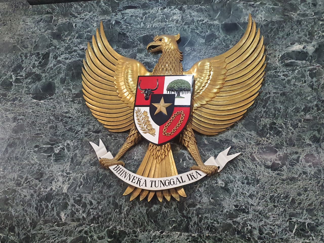Peringatan 1 Juni - Hari Lahir Pancasila (Garuda Pancasila di Monumen Nasional, Jakarta). (BeritaNasional/Kiswondari)