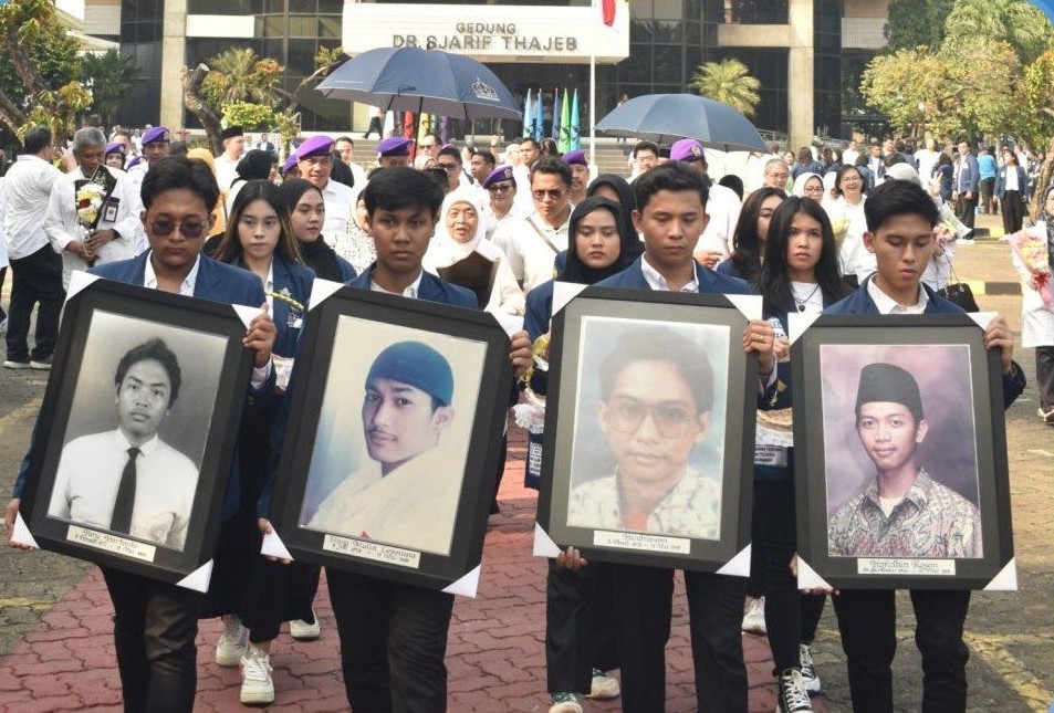 Peringatan 12 Mei - Peringatan Tragedi Trisakti. (BeritaNasional/FTI Trisakti)