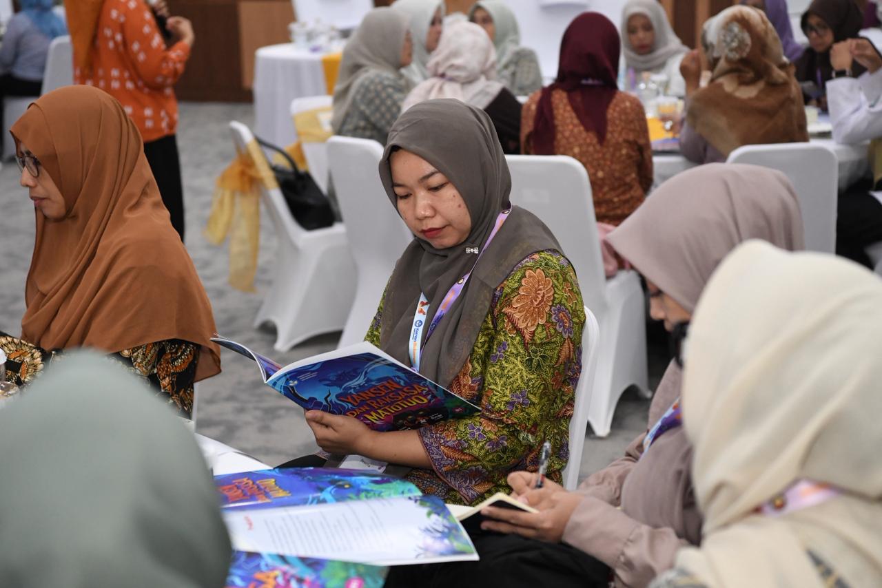 Para guru, koordinator kelas dan wali murid dalam Lokakarya Membaca Nyaring Kemendikdasmen di Jakarta, Rabu (13/5/2026). (BeritaNasional/Kemendikdasmen)