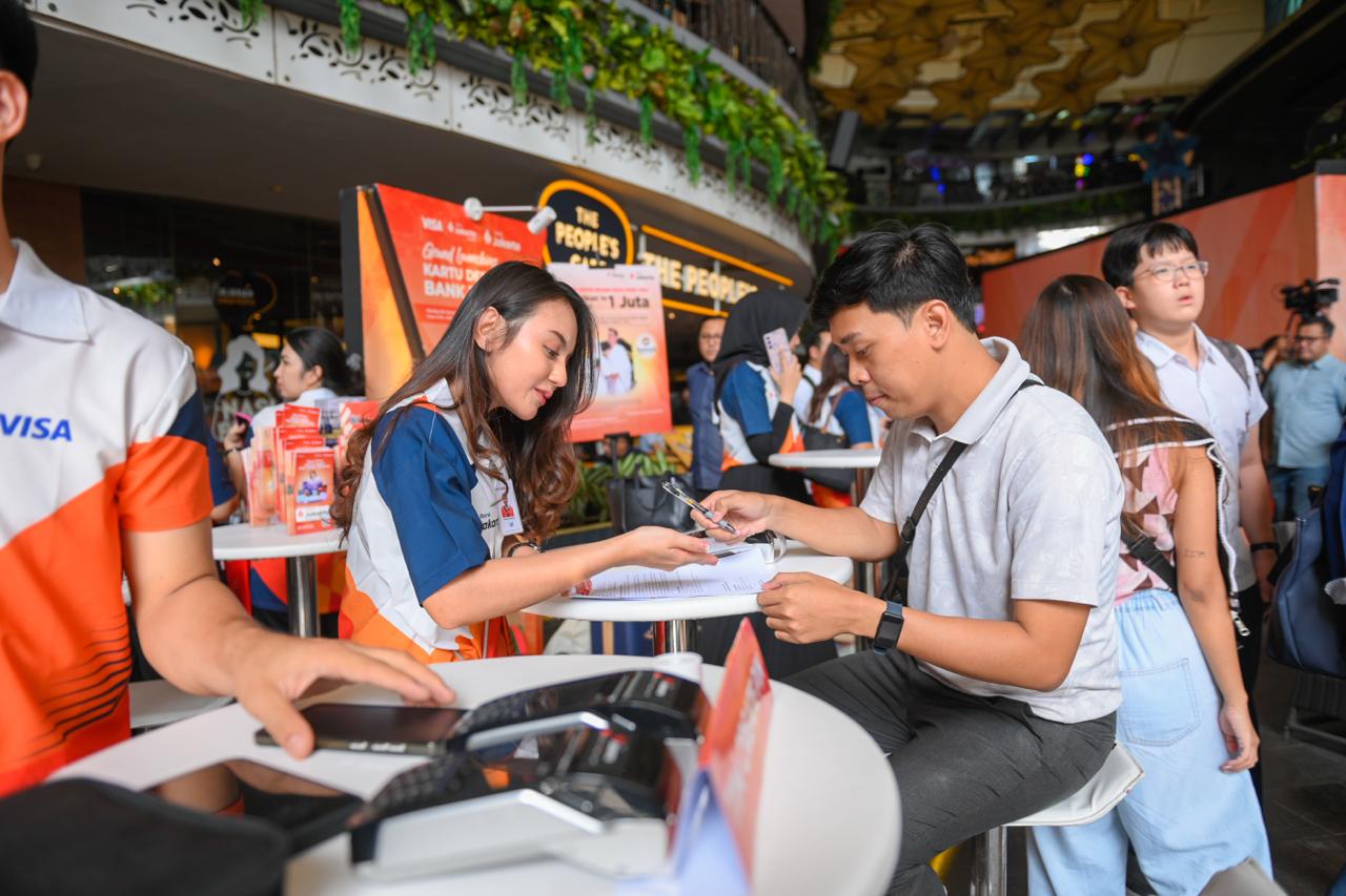 Berkat transformasi layanan perbankan, Bank Jakarta raih penghargaan Digital Brand