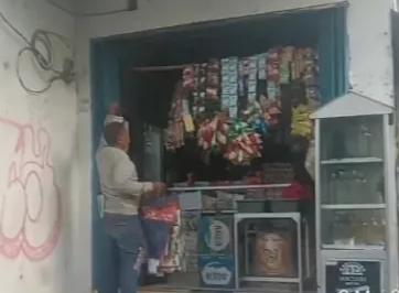 Penjualan obat terlarang dengan modus warung sembako yang digerebek di Kalideres, Jakbar. (BeritaNasional/Humas Polri)