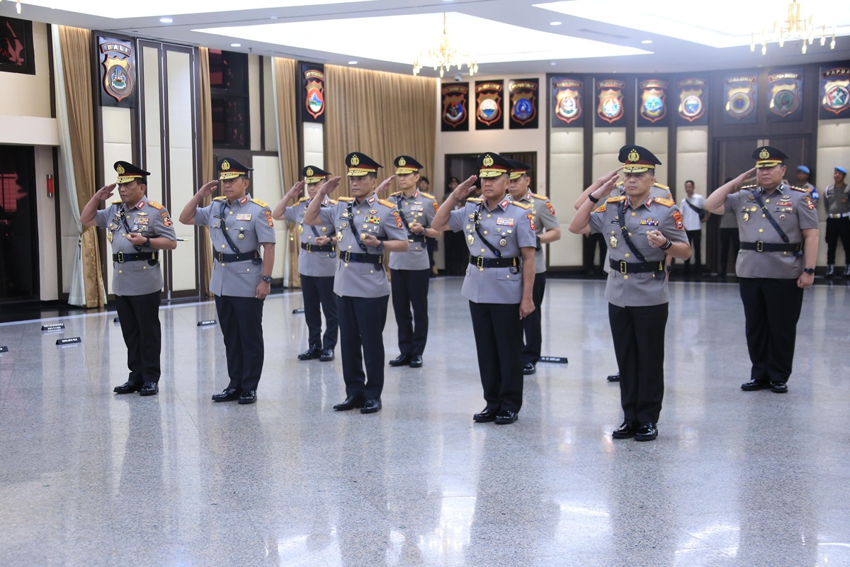 Sertijab Sejumlah Pejabat Utama Mabes Polri dan Kapolda. (Foto/Humas Polri)