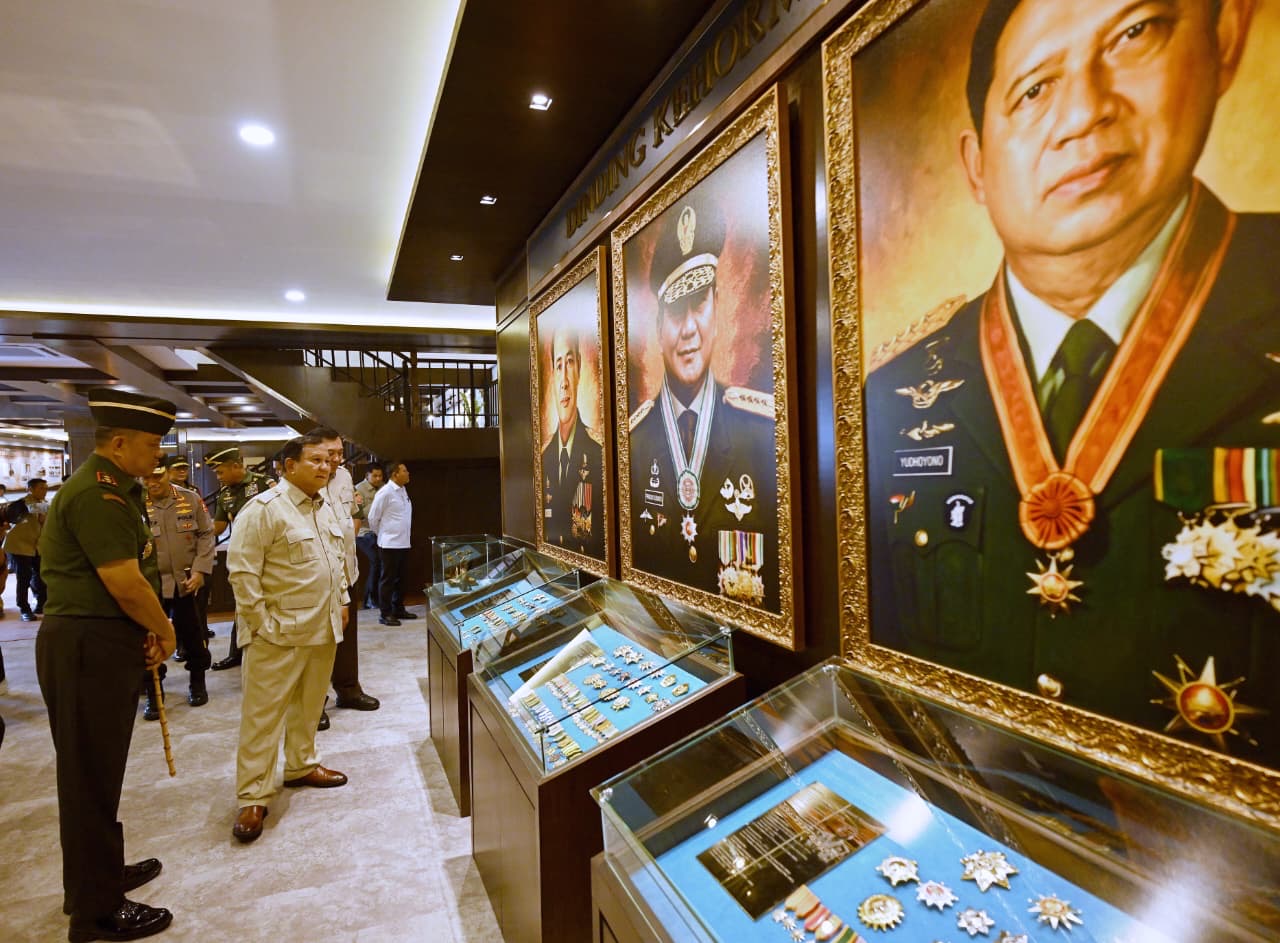Prabowo Resmikan Wajah Baru Museum dan Perpustakaan Seskoad Bandung. (Foto/BPMI)