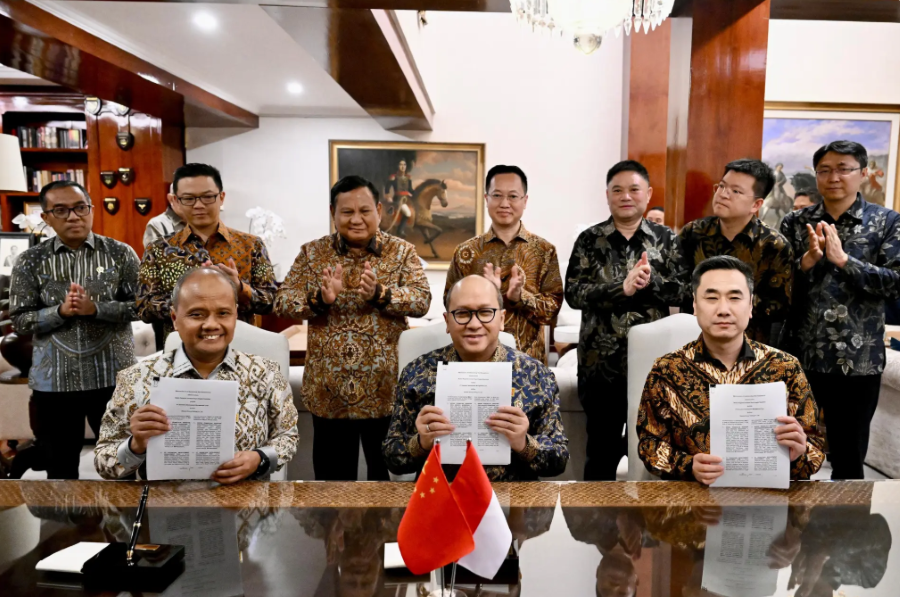 Presiden Prabowo Subianto hadir dan menyaksikan penandatanganan MoU antara Danantara dan Hisense di Kertanegara, Jakarta, Jumat (15/5/2026). (Foto/doc. Setpres)