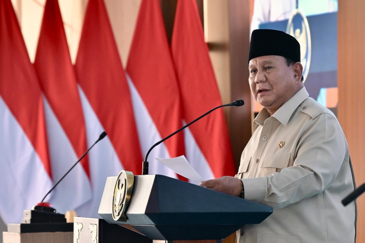 Presiden Prabowo Subianto saat meresmikan Koperasi Merah Putih di Nganjuk Jawa Timur. (BeritaNasional/Setpres)