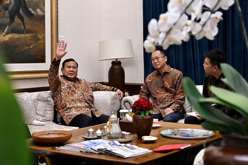 Presiden Prabowo Subianto menerima delegasi Hisense di kediamannya di Kertanegara, Jakarta. (BeritaNasional/Elvis/HO Biro Pers Istana/Cahyo)