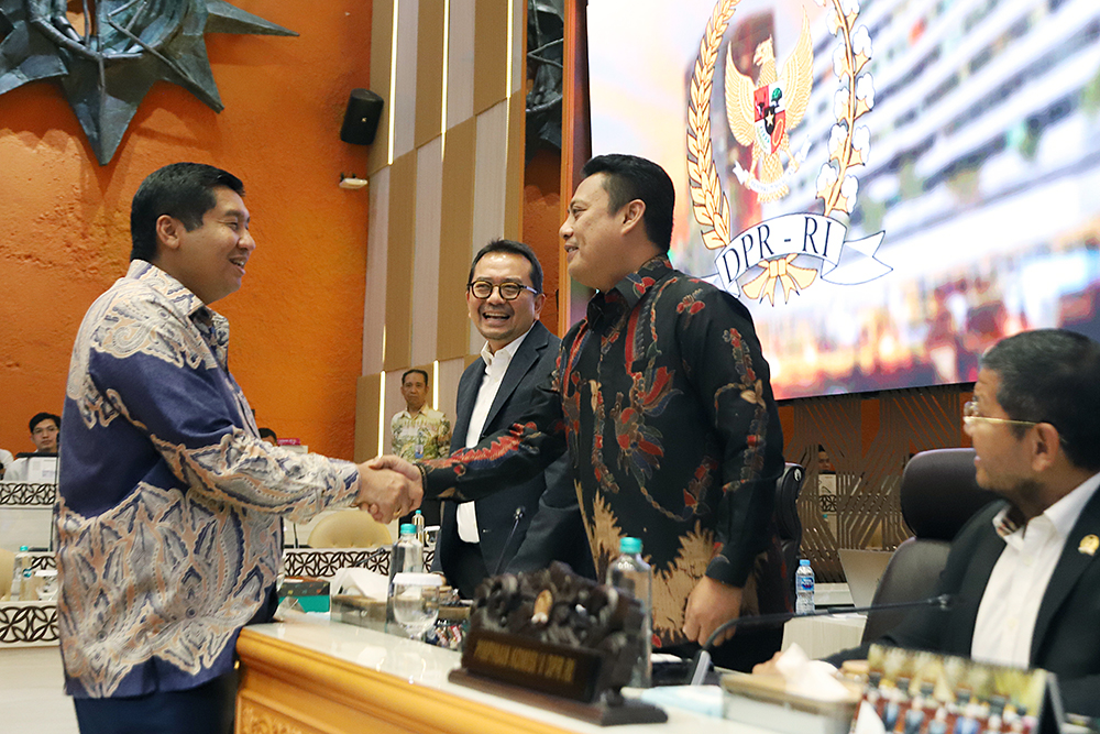 Menteri Perumahan dan Kawasan Permukiman (PKP) Maruarar Sirait menghadiri rapat kerja bersama komisi V DPR. (BeritaNasional/Elvis Sendouw)
