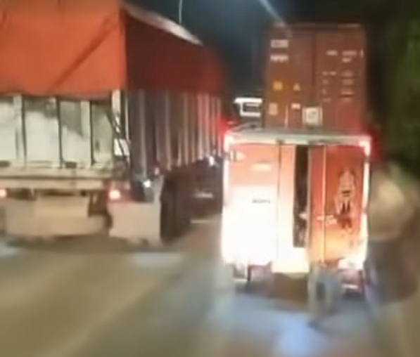 Viral pencurian mobil ekspedisi SAP Express. (BeritaNasional/IG Jakut Info)