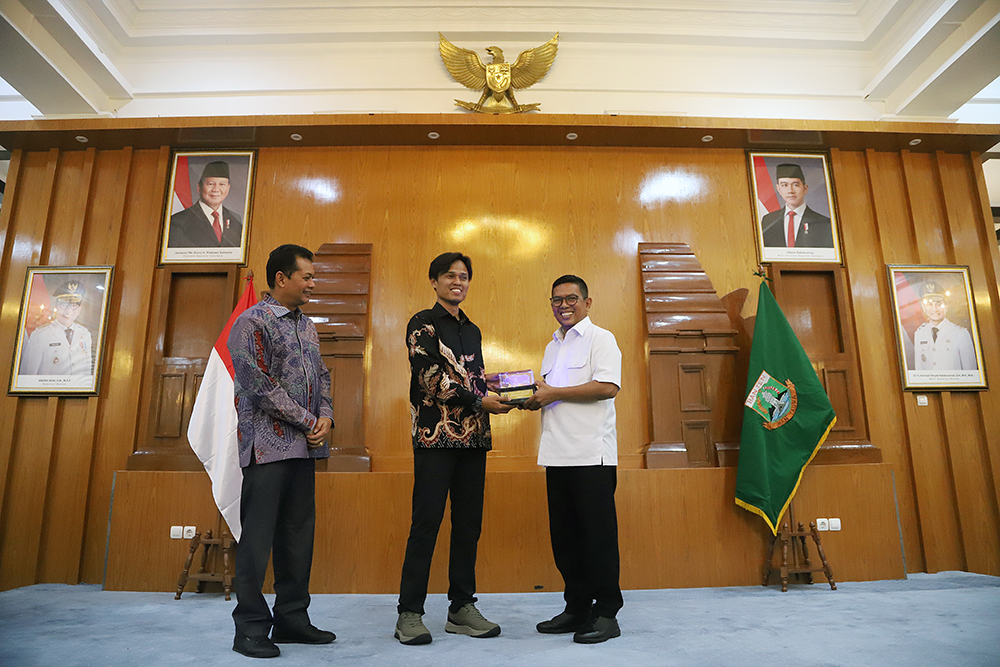 KWP bersama DPR silaturahmi ke Gubernur Banten Andra Soni. (BeritaNasional/Elvis Sendouw)