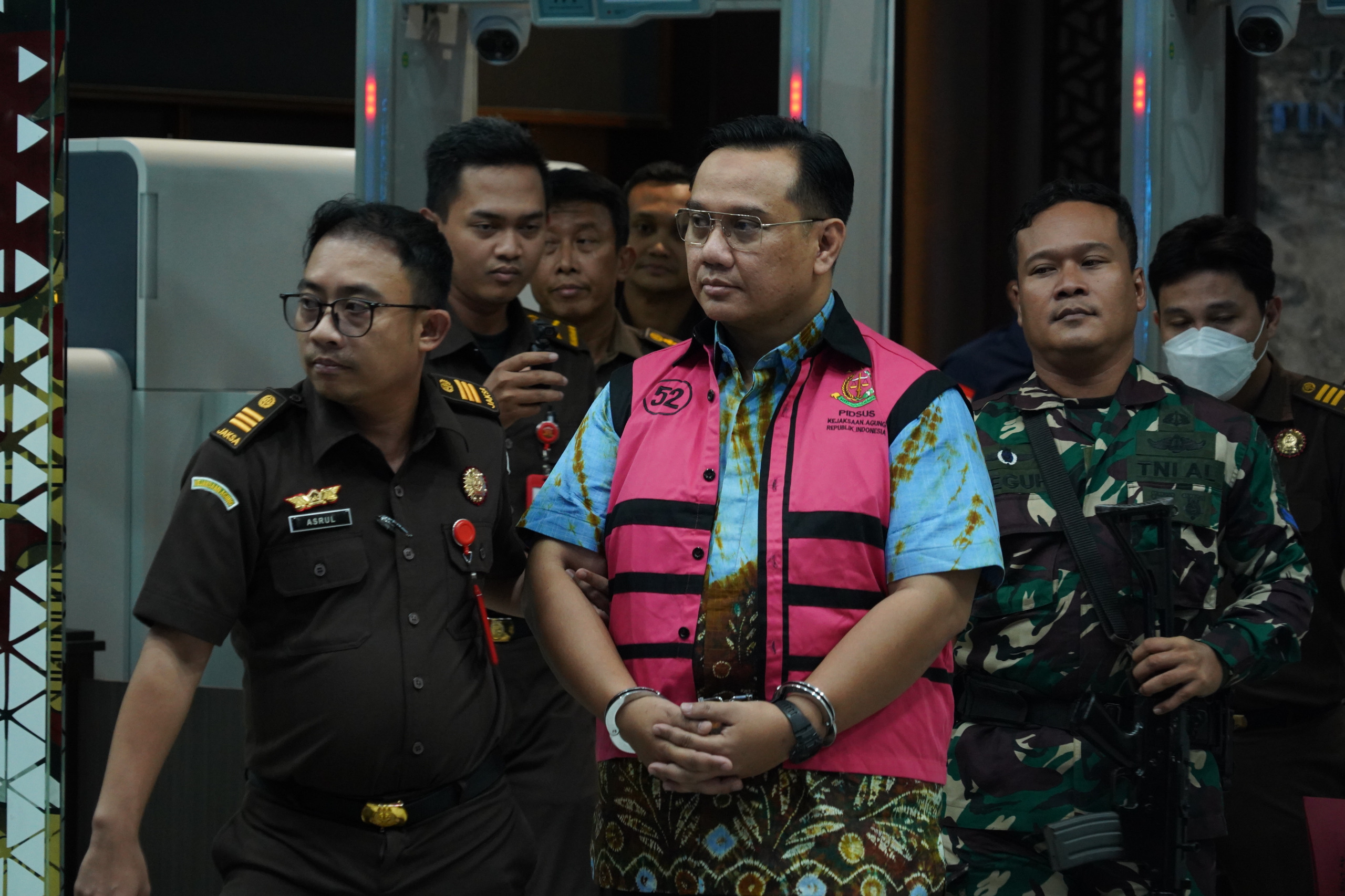 Mantan Anggota Ombudsman Republik Indonesia (ORI) Yeka Hendra Fatika, tersangka kasus Obstruction of Justice kasus migor. (BeritaNasional/Kejagung)