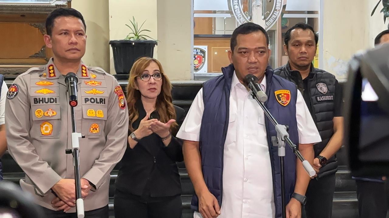 Dirkrimum Polda Metro Jaya Kombes Pol. Iman Imannuddin (kanan). (BeritaNasional/Bachtiar)