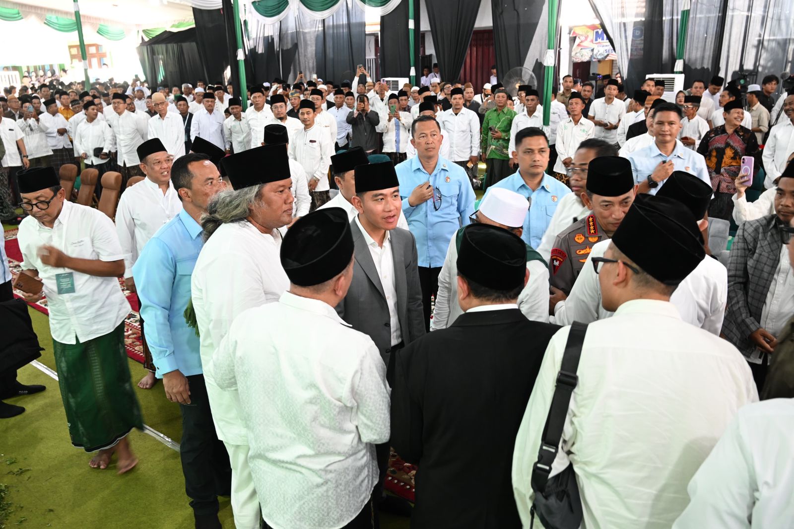 Wapres Gibran Rakabuming Raka Keliling Jatim, Pastikan Program Prabowo Subianto Berjalan. (Foto/Setwapres)