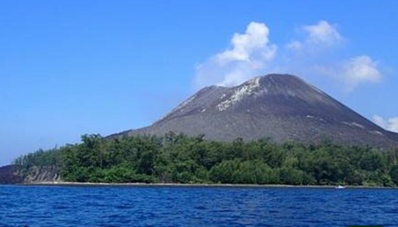Aktivitas vulkanik Gunung Anak Krakatau meningkat (Foto/Trip Advisor)