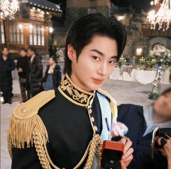 Aktor Korea Selatan, Byeon Woo Seok dalam drama Perfect Crown. (BeritaNasional/IG Byeon Woo Seok)