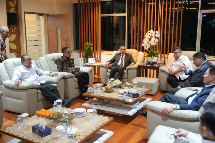 Badan Pengelola BUMN dan Danantara menggelar pertemuan di Gedung BPKP bersama sejumlah pejabat negara di Jakarta. (Foto/doc. BUMN)